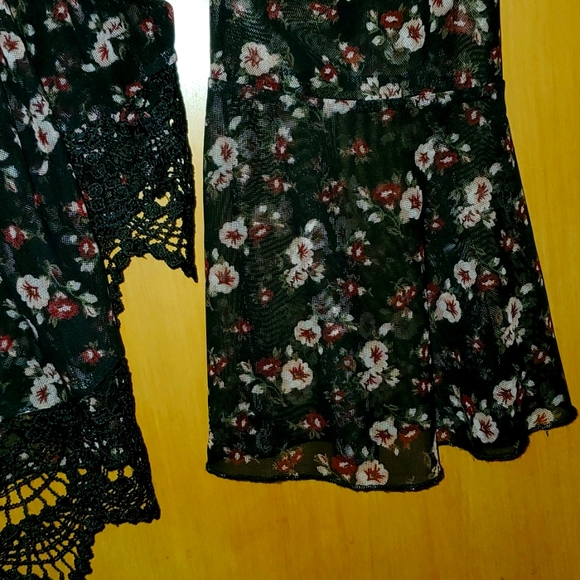 Self Esteem Long Sleeved Sheer Shirt with Floral Pattern 2X - Picture 6 of 8